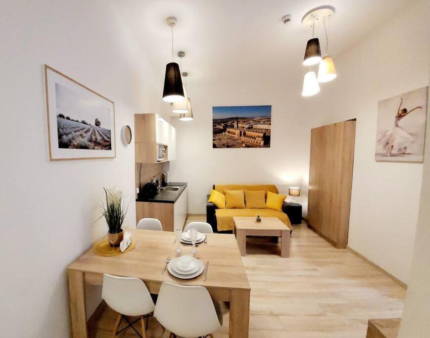 Golden Apartment Bosacka Krakow Old Town 2 Rooms Екстериор снимка
